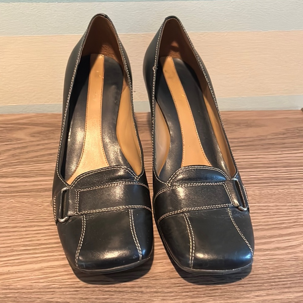 Nine West leather heels 8 1/2